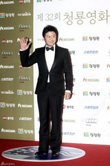 组图：第32届韩国青龙电影奖颁奖典礼群星闪耀