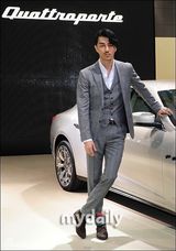 组图：韩国艺人车胜元担任2013首尔汽车展模特