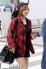 组图：SuperJunior等偶像赴土耳其开唱亮相机场