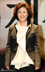 幻灯：韩剧《巨商金万德》发布 韩在硕李美妍出席