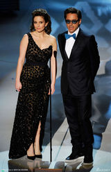 高清组图：82届奥斯卡现场 小罗伯特-唐尼上台颁奖 