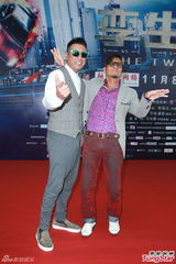 组图：杨玉梅与孙兴合作新片 谈及离世父亲落泪