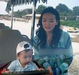 组图：王艳与儿子亲昵照曝光 大秀母子温馨