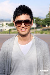 高清：黄晓明正考虑在台北置产 否认李冰冰结婚