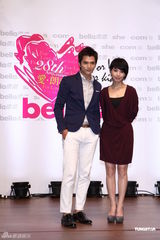 组图：邱泽怕未来子女赛车 许茹芸沉迷于美食书