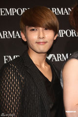 高清组图：SJ-M八缺一现身台湾 引发歌迷混乱