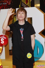 组图：阿信望潮服进军欧美 想不出最强竞争对手