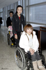 组图：孙菲菲出任爱心大使  避谈车祸鼓励残障人士