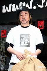 幻灯组图：吴宗宪高凌风康康上海开唱挑战纵贯线