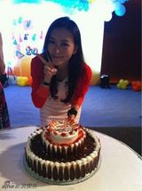 诸葛梓岐自拍美照 享豪门娇妻甜蜜生活