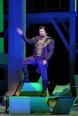 高清组图：百老汇音乐剧《吻我凯特》精美剧照