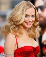 高清组图：《宿醉》首映 海瑟-格拉汉姆红裙抢镜