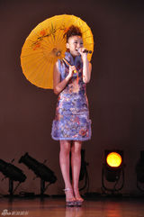 高清组图：青春美少女东京掀旋风 个唱现场拿大奖