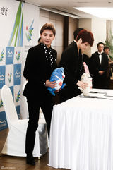 高清图：JYJ宣传亚运会 在中美艳有天可爱