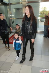 组图：群星贺梁家树荣休 汪明荃马德钟现身