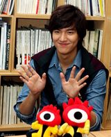 高清组图：韩版“道明寺”李民浩独家做客新浪韩娱