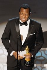 幻灯图：第82届奥斯卡的精彩和尴尬瞬间回顾