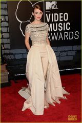 组图：MTV红毯女星水果姐秀牙套ladygaga扮人鱼