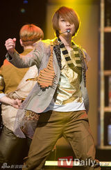 组图：神话合体回归夺《Countdown》冠军风采依旧