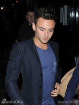 戴利出柜后节目甜蜜谈男友 一见钟情挡不住(图)