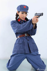 组图：徐黛妮红军系列写真 青涩可爱气质淳朴