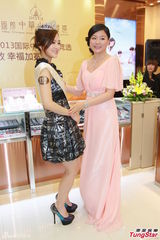 组图：张名雅失冠军没失望 邓佩仪选择完成学业