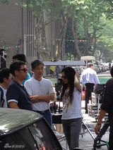 组图：赵薇《致青春》百张片场工作照曝光