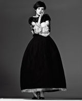 组图：孙俪烈焰红唇气场复古高贵