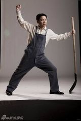 组图：献礼剧《开天辟地》邓小平定妆照 