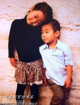 组图：章子怡抱侄女温馨照 帅气小侄儿首曝光