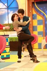 组图：张晓龙做客《康熙来了》遭小S胸袭