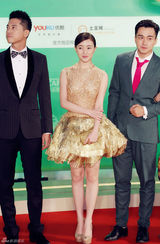 组图：《杜拉拉2》主演焦俊艳亮相上视节