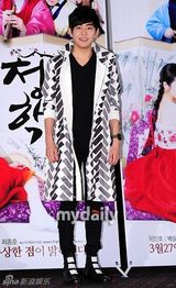 组图：裴涩琪李敏豪等宣传古装版《色即是空》