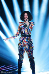 组图：尚雯婕《我是歌手》八期造型盘点