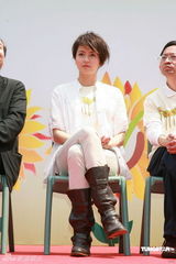 幻灯组图：梁咏琪任有机大使 称若结婚不会隐瞒