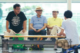 组图：《花样爷爷》现身机场准备赴台湾录节目