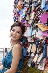 组图：Ella与未婚夫关岛拍婚纱照 Hebe搞笑抢镜