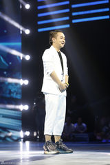 组图：演说家初赛终极战上演 李咏鲁豫热舞