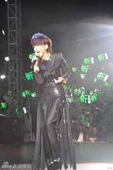 组图：快女杭州热力开唱 全国巡演拉开璀璨序幕