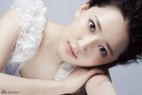组图：蔡丹丹写真出炉 清纯甜美皮肤水当当