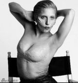 组图：Gaga新MV再出怪造型 穿鱼鳞抹胸变美人鱼
