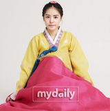 组图：朴河善闵孝琳LPG等韩国女艺人送中秋祝福