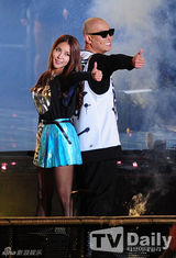 组图：韩星GD刘在石等无限挑战歌谣节献唱