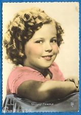 组图：秀兰邓波儿童星期可爱萌照似洋娃娃