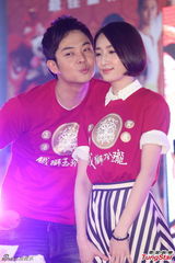 组图：澎恰恰导演《铁狮玉玲珑》进军贺岁档