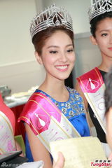 组图：港姐三甲出炉 获奖佳丽首见媒体