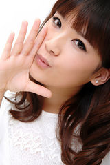 幻灯图:甜美教主张然全新写真 初现小女人妩媚