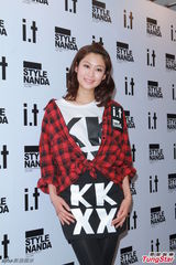 组图：吴千语亮相露蛮腰 否认与林峰当众亲热