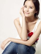 组图：温心休闲范造型曝光 引领清纯简约风潮