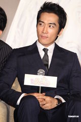 组图：宋承宪吻到数不清 金泰熙忘记曾到过台湾